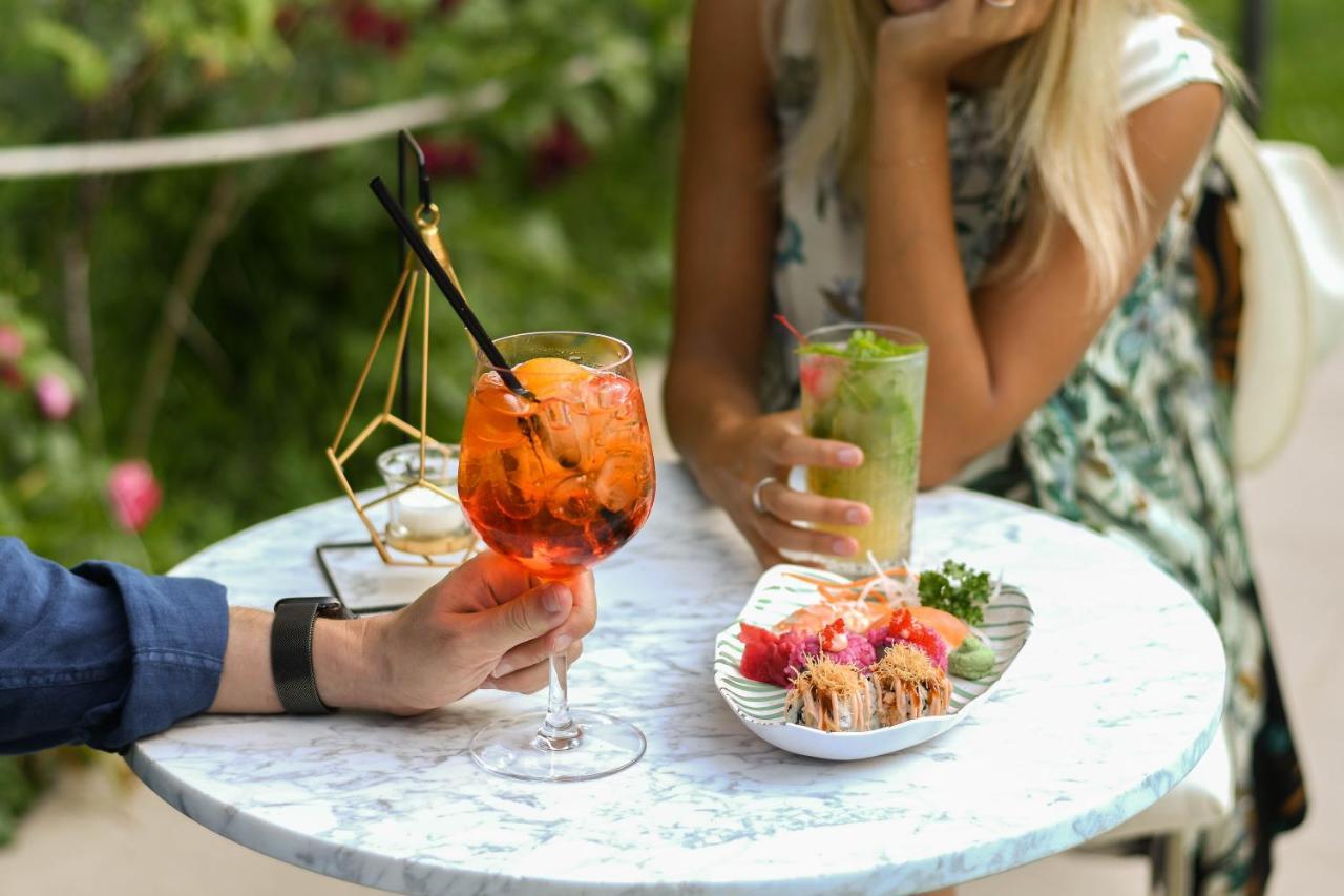 Hotel Milano Pool & Garden Salice Terme Zewnętrze zdjęcie
