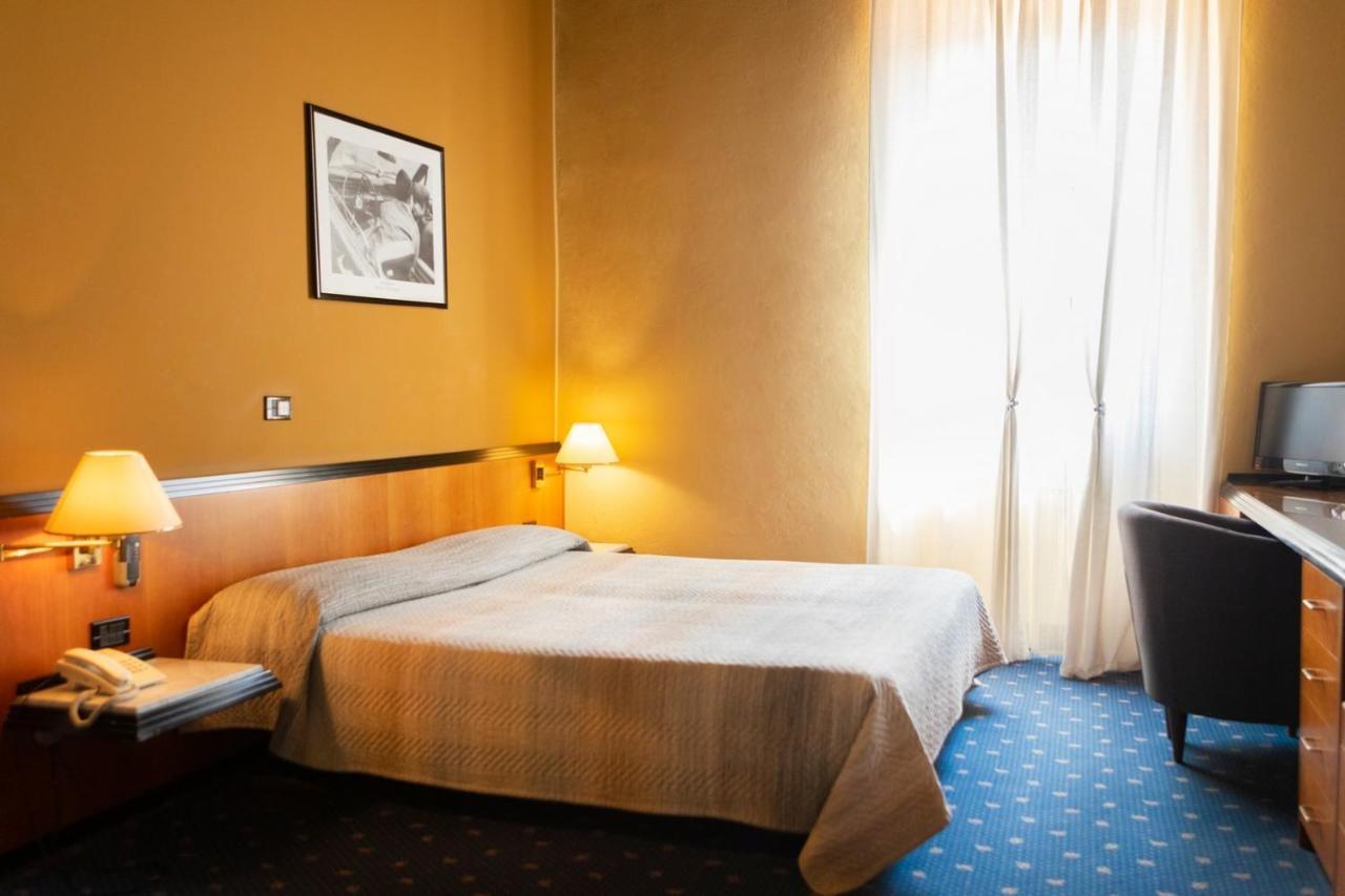 Hotel Milano Pool & Garden Salice Terme Zewnętrze zdjęcie